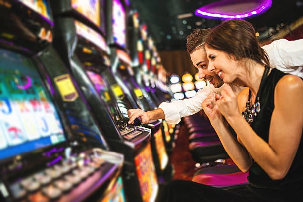 Live dealer hosting Andar Bahar game at 188bet slot studio